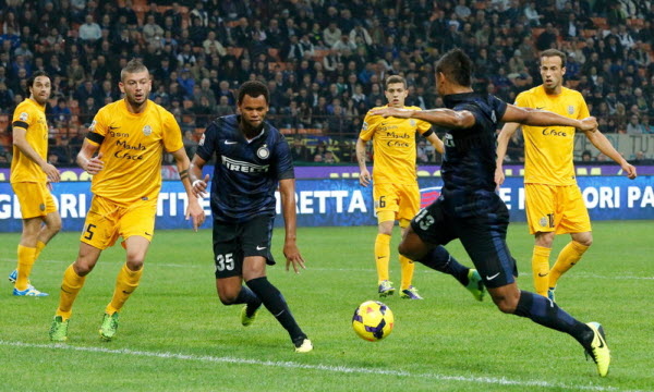 Nhận định Hellas Verona vs Inter Milan, 2h45 ngày 31/10 : An toàn leo