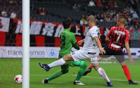 vissel kobe vs consadole sapporo