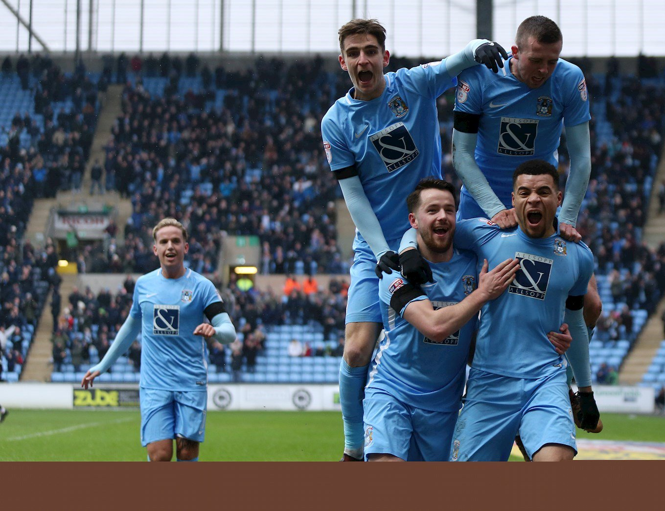 Coventry city telegraph. Ковентри Сити ФК. Ковентри Сити. Coventry City.