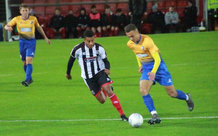 mansfield town vs grimsby town 110518